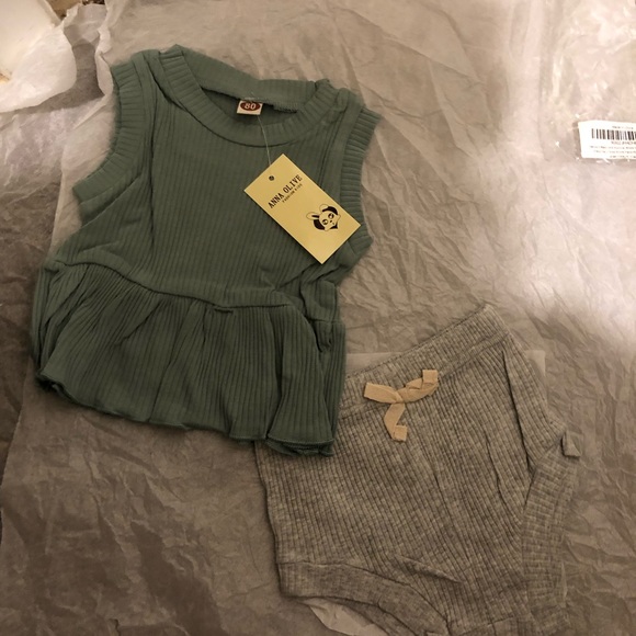Anna olive Other - Two piece girl outfit